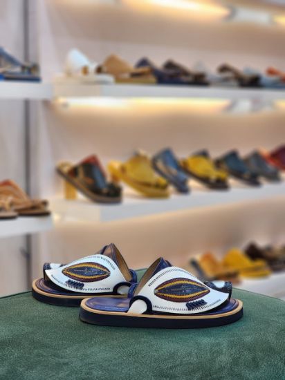 صورة زبيري وطني مطرز مديل م32